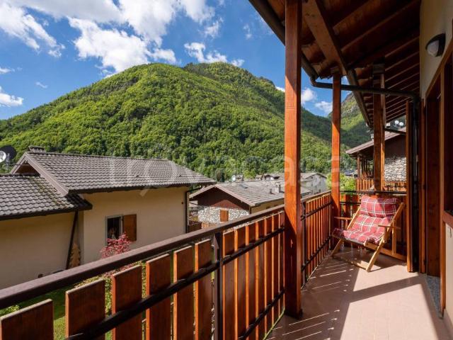 Bilocale in vendita a Valgoglio via Ca' Bianca, 11
