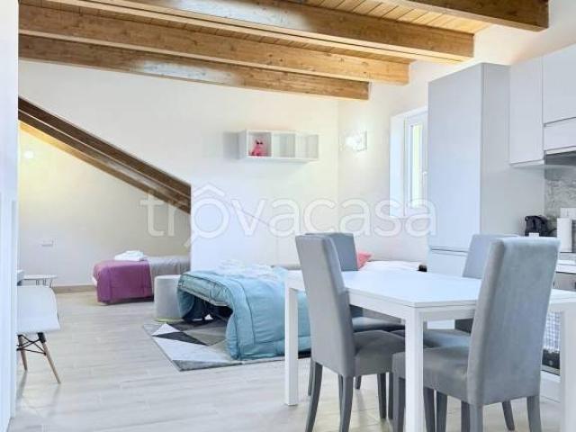 Bilocale in vendita a Varese, Centro città