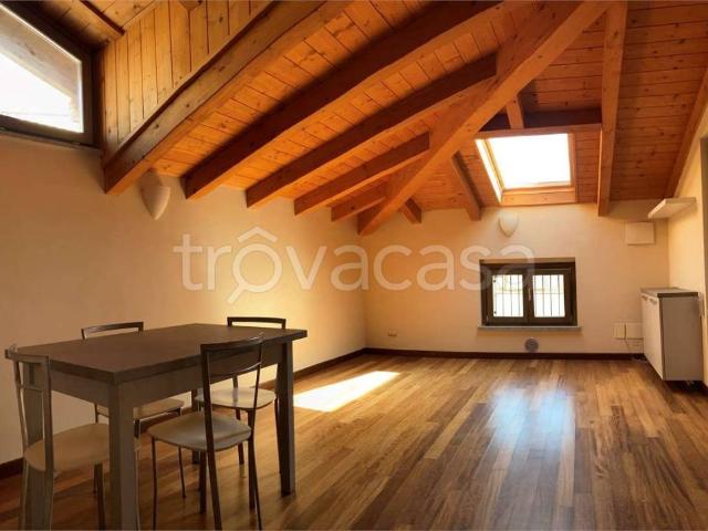 Bilocale in vendita a Varese via Morosini, 15, Centro città