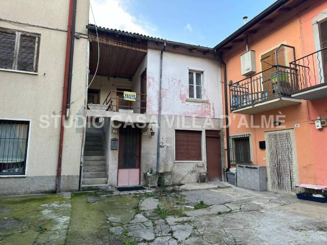 Bilocale in vendita a Villa d'Almè via Gaggio