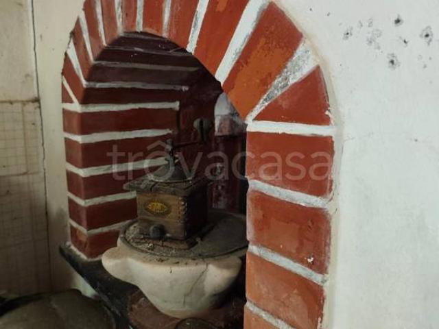 Bilocale in vendita ad Avegno via Cristoforo Colombo, Salto Chiesa