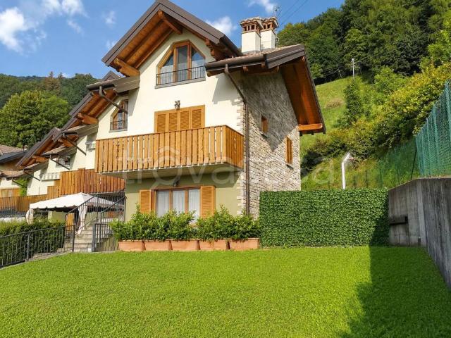 Bilocale in vendita ad Aviatico via Cantul, 33