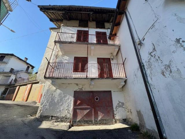 Bilocale in vendita ad Alpette via saler
