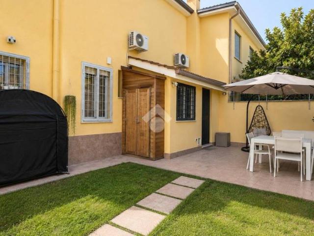 Bilocale in vendita ad Anzio via Adda, 43, Villa Claudia