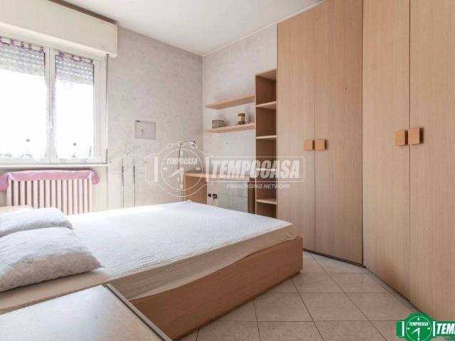 Bilocale in vendita ad Arese via XXV aprile