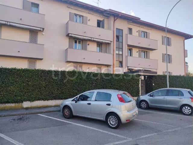 Bilocale in vendita ad Arosio via Santa Maria Maddalena