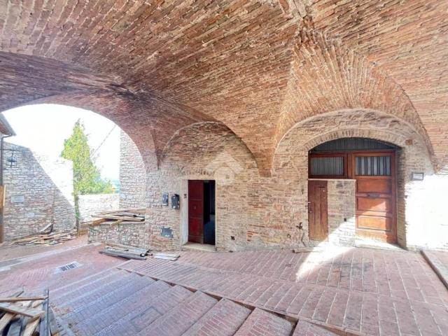 Bilocale in vendita ad Assisi vicolo Sant'Andrea, 4