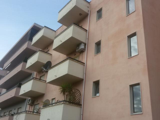 Bilocale in vendita in via trapezzoli sud san gregorio 40, Reggio Calabria