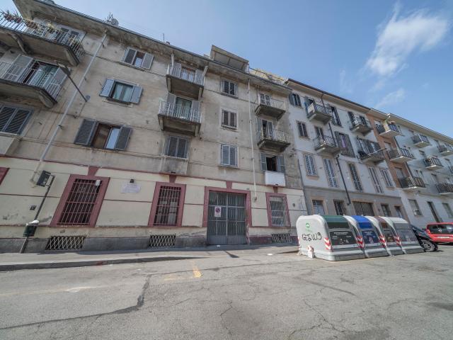 Bilocale in vendita in via elvo 12, Torino