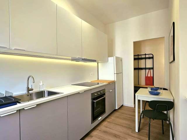 Bilocale in via Asiago, Milano