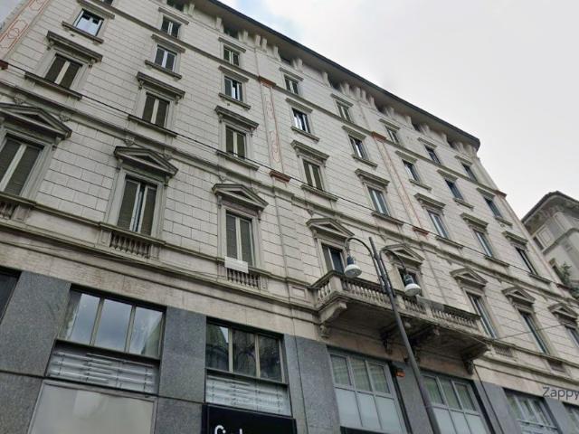 Bilocale in Via Torino, Milano