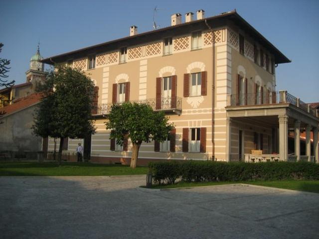 Bilocale in villa d'epoca