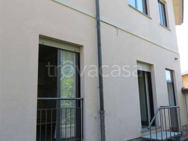 Bilocale in affitto a Como via Don Bosco, 14, Lora
