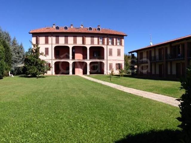 Bilocale in affitto a Carnate