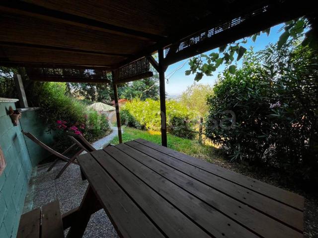 Bilocale in affitto a Castra, Capraia e Limite