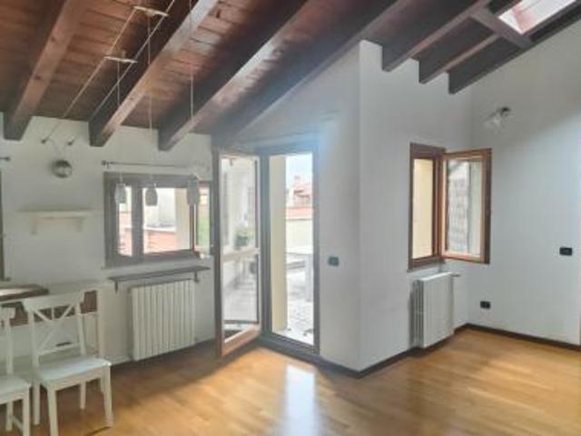 Bilocale in affitto a Certosa di Pavia
