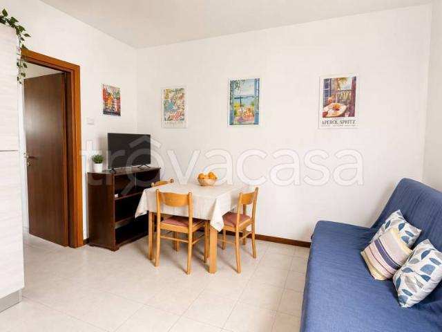 Bilocale in affitto a Cesano Maderno via Carlo Porta, 9