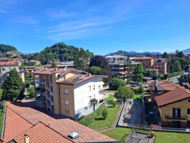 Bilocale in affitto a Arona