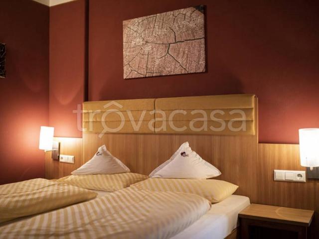 Bilocale in affitto a Badia