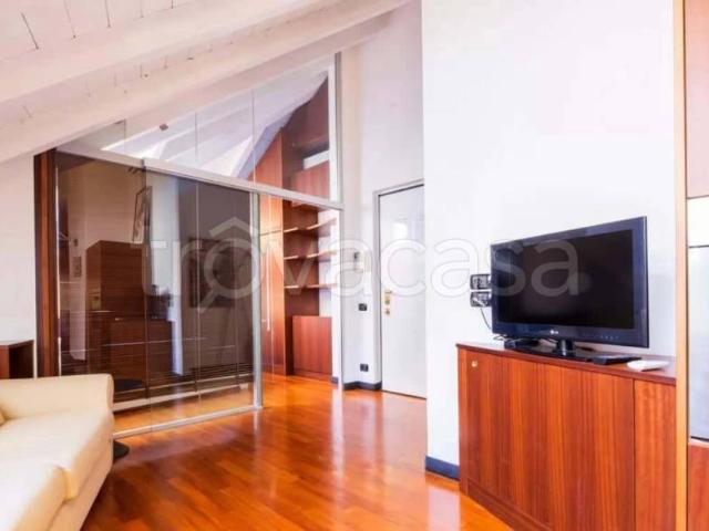 Bilocale in affitto a Genova, Molo