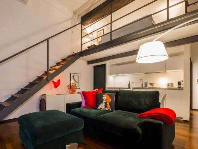 Bilocale in affitto a Genova via di San Sebastiano, Centro Città