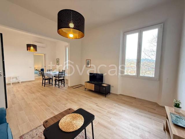 Bilocale in affitto a Firenze viale Francesco Redi, Porta al Prato San Jacopino