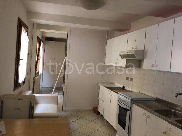 Bilocale in affitto a Imola