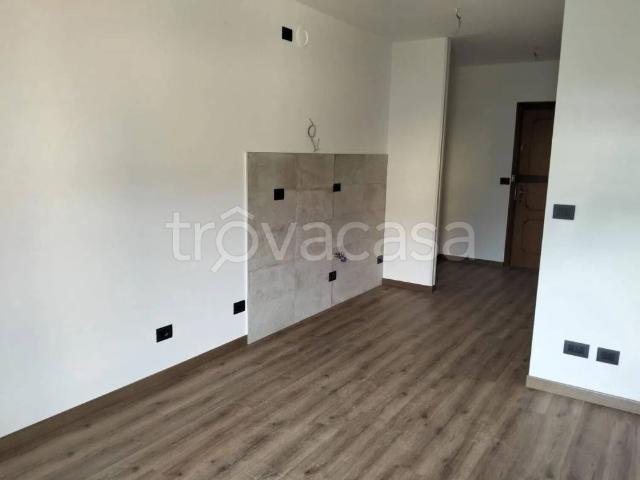 Bilocale in affitto a Luserna San Giovanni viale e. De Amicis, 1, Airali