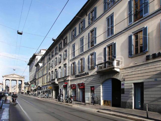 Bilocale in affitto a Milano, Corso San Gottardo