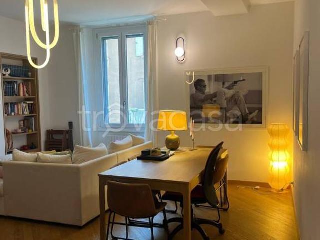 Bilocale in affitto a Milano piazza Sant'Agostino, 2, Corso Genova