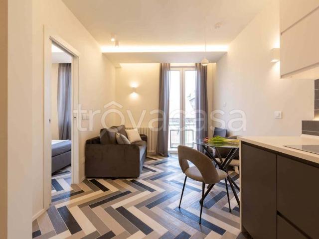 Bilocale in affitto a Milano via Accademia, Casoretto