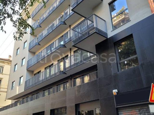 Bilocale in affitto a Milano via Edmondo De Amicis, 49, Corso Genova