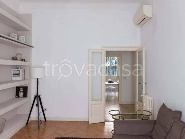 Bilocale in affitto a Milano via Enrico Nöe, Città Studi