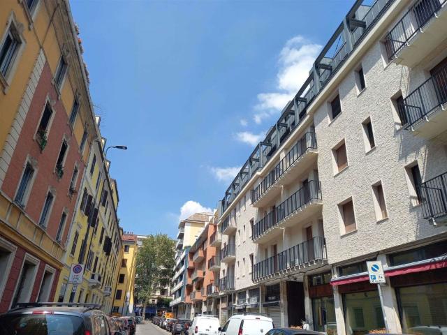 Bilocale in affitto a Milano via Fogazzaro 9