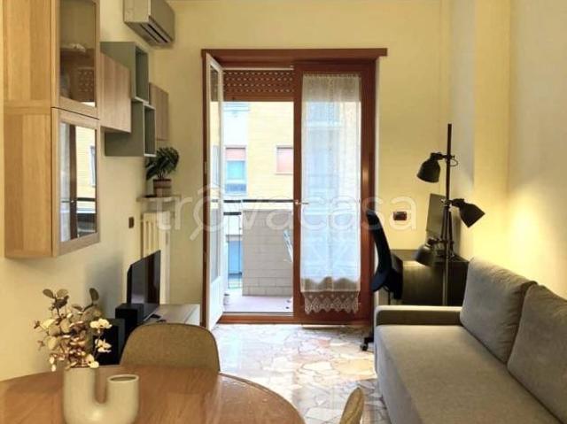 Bilocale in affitto a Milano via Giovanni da Procida, Sempione Fiera Milanocity
