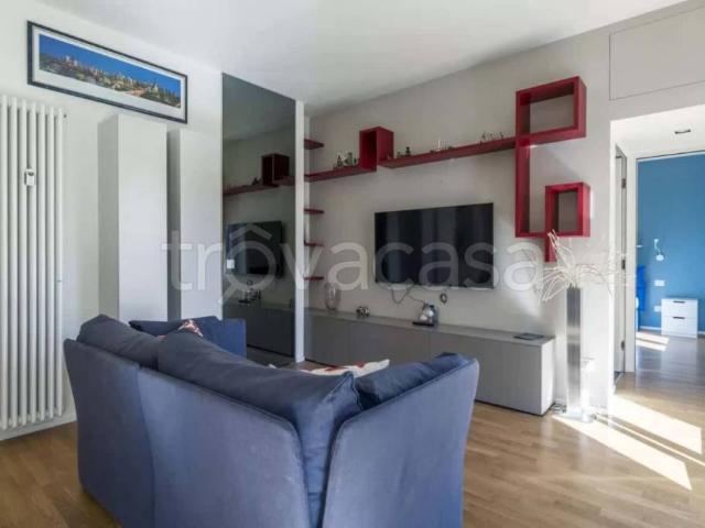 Bilocale in affitto a Milano via Guglielmo Röntgen, Bocconi, Ravizza