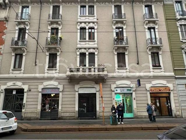 Bilocale in affitto a Milano via Lambertenghi, 20, Isola