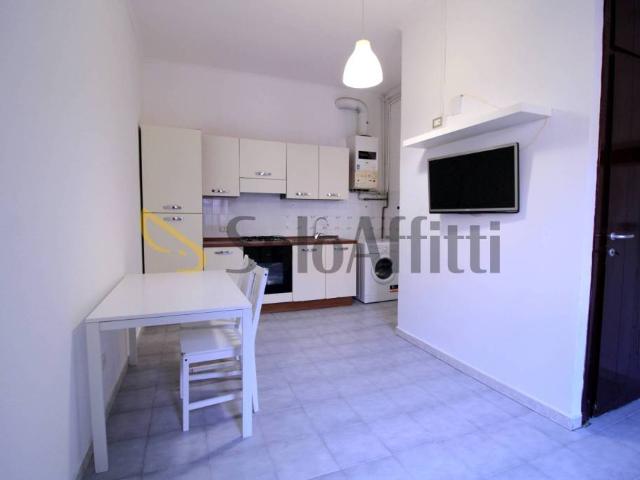 Bilocale in affitto a Milano via Pietro Custodi, 4, Corso San Gottardo