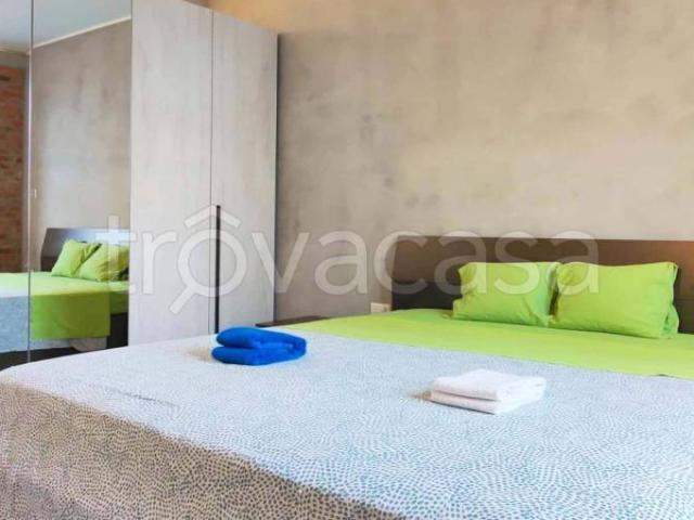 Bilocale in affitto a Milano via San Basilio, Greco Segnano