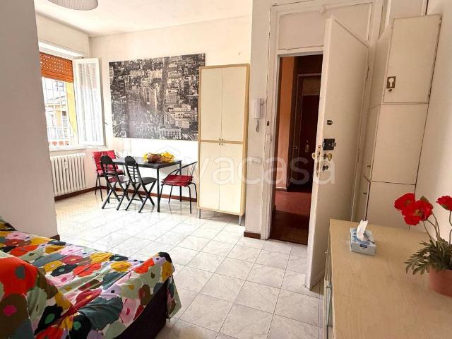 Bilocale in affitto a Milano viale Col di Lana, 6/a, Corso San Gottardo