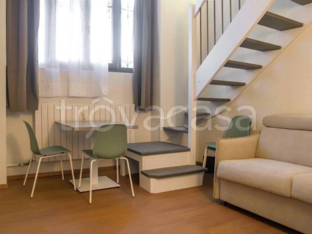 Bilocale in affitto a Milano viale Stelvio, Zara