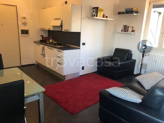 Bilocale in affitto a Milano viale Zara, 126, Maggiolina
