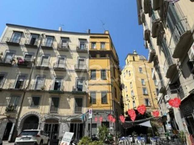 Bilocale in affitto a Napoli piazza Portanova, Centro Storico
