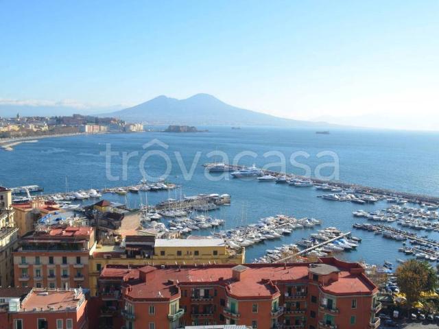 Bilocale in affitto a Napoli via Felice Minucio, 6, Posillipo