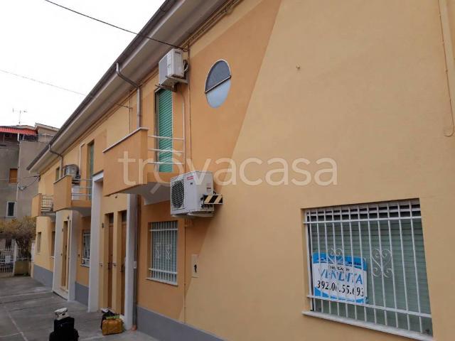 Bilocale in affitto a Spotorno via Germania, 12