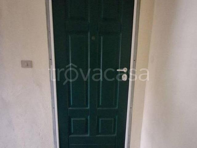 Bilocale in affitto a Stresa