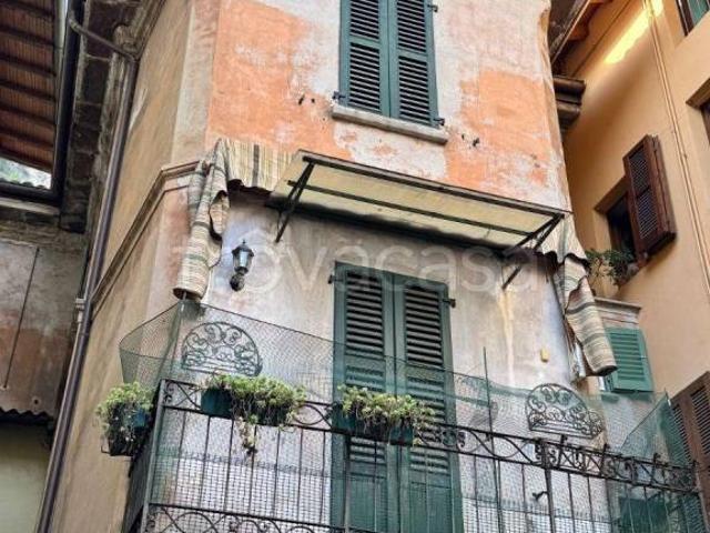 Bilocale in affitto a Porlezza via Mercato