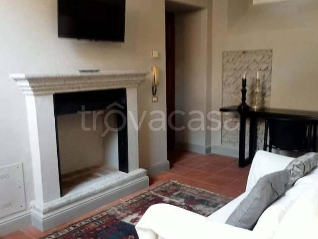Bilocale in affitto a Pavia via Alboino, Centro Storico