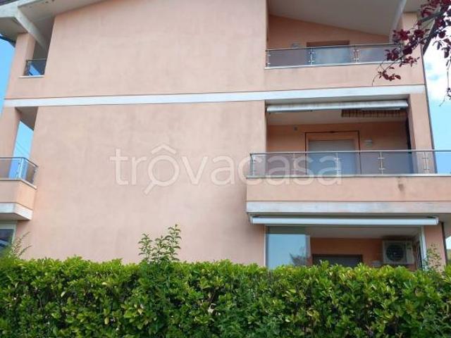 Bilocale in affitto a Pesaro via Lago Maggiore, Villa Ceccolini
