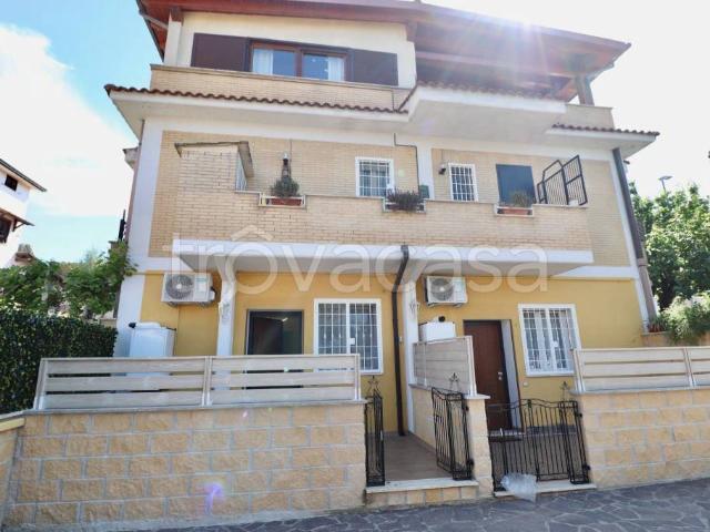 Bilocale in affitto a Roma, Trullo Colle del Sole